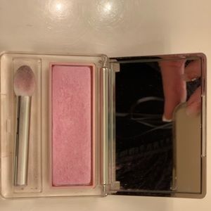 Clinique “Bubble bath” eyeshadow